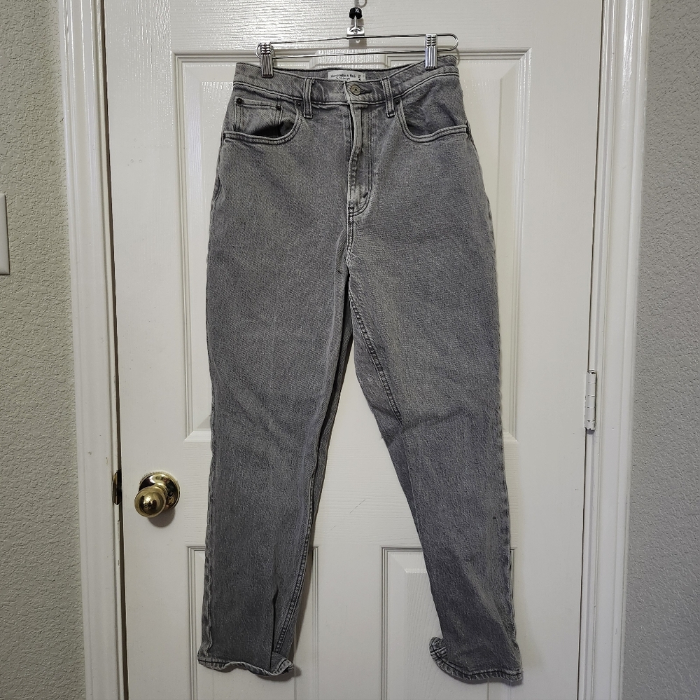Abercrombie & Fitch The 90s Straight Gray Jeans 4 Short